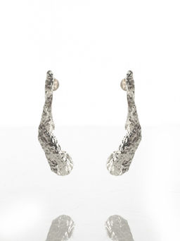 Kassa - Silver Oak Curved Earrings