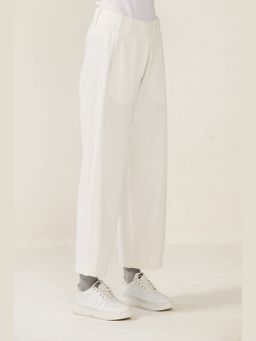 Muvazo - Cloud line High-Rise White Pant