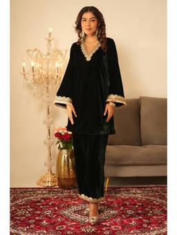 SAYARISH - Green Lace Work Velvet Kurta with Pant