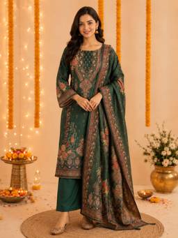 Sindh Fashion - Green Paisely Kurta with Pant and Dupatta