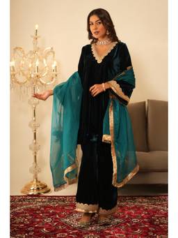 SAYARISH - Teal Lace Work Velvet Kurta with Pant and Dupatta