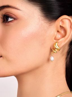 ELRA - 18K Gold Plated Wave Pearl Earrings