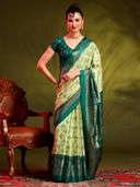 Green color option, Sold out, Currently selected