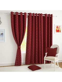 Story@Home - 300 Gsm Polyester Blackout 4 Pc Maroon