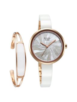 Titan - Women White Round Dial Analog Watch with Bracelet - 95253KD01F (M)