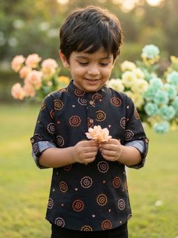Desi Soota - Black Casual Floral Cotton 1 Kurta
