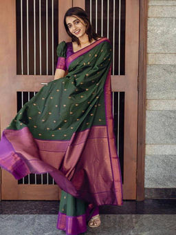 Mirraw - Bottle Green and Magenta Zari Woven Silk Blend Saree with Unstitched Blouse