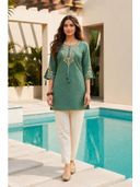 Green color option, Currently selected