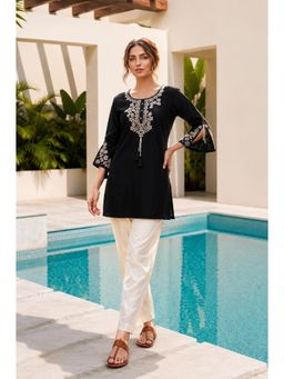 SURILI - Black Heavy Rayon Floral Embroidered Kurti