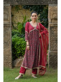 BAIRAAS - Women Ethnic Motifs Printed Empire Gotta Patti Kurta with Pant and Dupatta