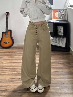 SYKON - Loose Fit Slimming Khaki Petite
