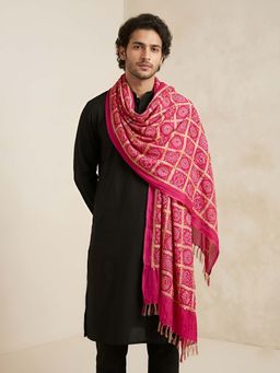 MUFFLY - Men Pink Gharchola Printed Crush Dupatta
