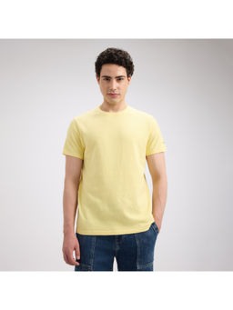 Pepe Jeans - Men Yellow Textured Short Sleeve T-Shirt