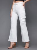White color option, Currently selected