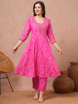 FASHOR - Ethnic Floral Printed Embroidered A-Line Kurta with Pant - Pink (Set of 2)