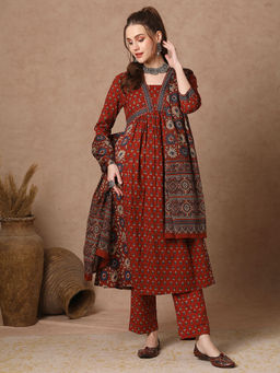 FASHOR - Floral Printed and Anarkali Pleated Kurta with Pant & Dupatta - Maroon (Set of 3)