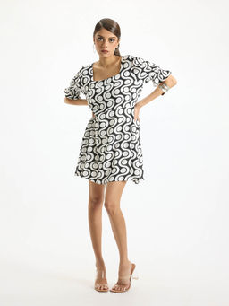 Virgio - Zoe Flowy Viscose Whimsical Dress with Pockets