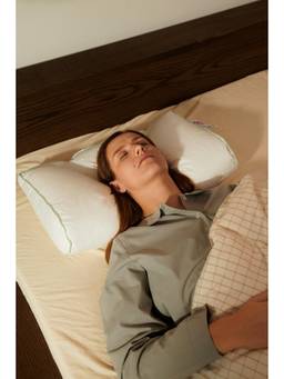 Nordic Sleep - Foss flakes Chiropractic Pillow Medium with Cover (M)