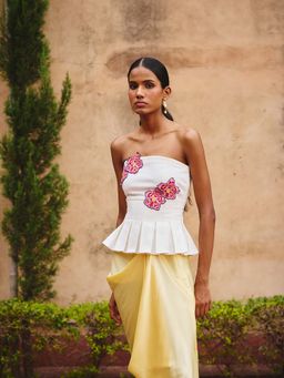 Maenaam - Ivory Oniya Tube Top