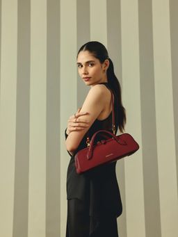 MIRAGGIO - Red Circe Top Handle Handbag with Detachable Strap (M)