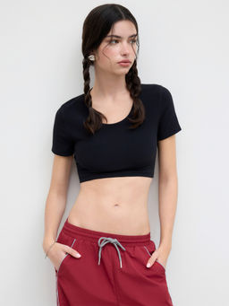 Cider - Scoop Neckline Solid Active Short Sleeve Top