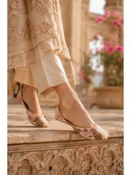 MyMy Footwear - Off White Dew Drop Jutties