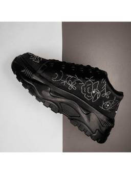RETTROSE - Black Vamika Embellished Sneakers