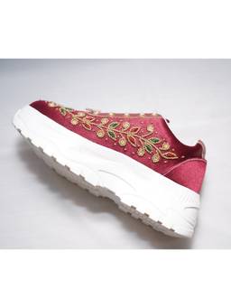 RETTROSE - Maroon Zarmina Embellished Sneakers