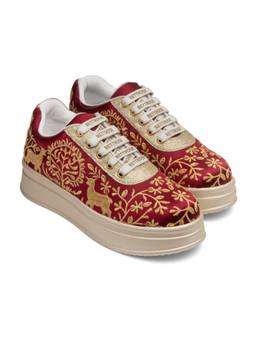 RETTROSE - Maroon Daastaan Embellished Sneakers