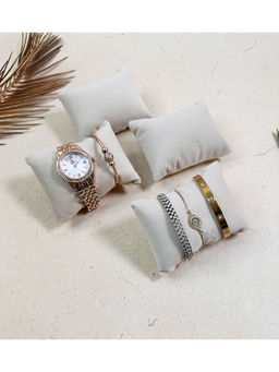 La Trove - Luxury Cream Velvet Watch Organizer Pillows (Pack of 4)