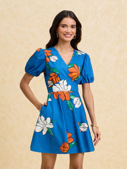 Twenty Dresses by Nykaa Fashion - Blue Floral Print V Neck Puff Sleeves Fit and Flare Short Dress