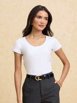 Twenty Dresses by Nykaa Fashion - Basics White Solid Round Neck Fitted Everyday Essential T-Shirt