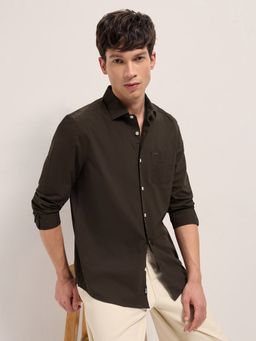 The Bear House - Mens Brown Slim Fit Solid Cotton Woven Casual Shirt