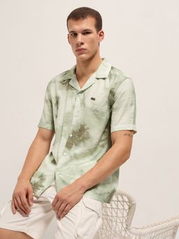 The Bear House - Mens Green Relaxed Fit Digital Print Woven Casual Shirt