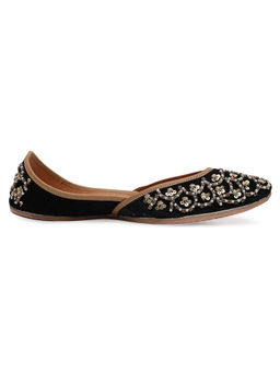 NR by Nidhi Rathi - Black Handcrafted Leather Embroidered Juttis