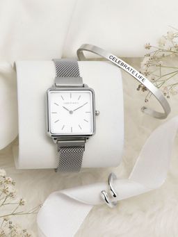 Joker and Witch - Soho Loft Love Triangle For Women