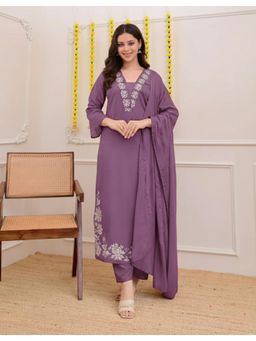 Gahan - Womens Viscose Rayon Straight Solid Kurta with Pant & Dupatta