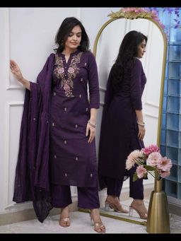 Gahan - Womens Viscose Rayon Straight Printed Kurta with Pant & Dupatta