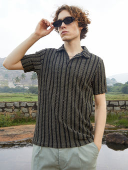 Campus Sutra - Men Olive Green and Onyx Black Tactile-Striped Polo T-Shirt