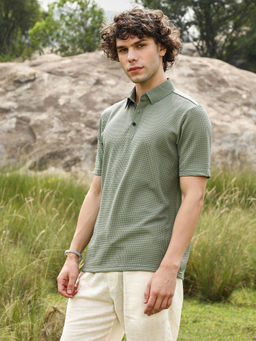 Campus Sutra - Men Olive Green Warp-Tactile Polo T-Shirt