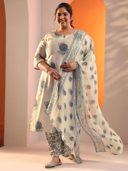 Extra love by Libas - Women Plus Size Off White Floral Kurta with Pant and Dupatta
