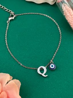 Digital Dress Room - Q Letter Evil Eye Bracelet Rakhi