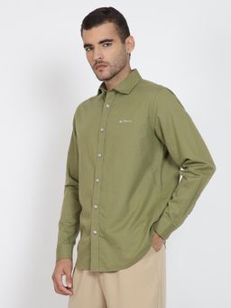 Ben Sherman - Men Olive Green Solid Linen Casual Shirt