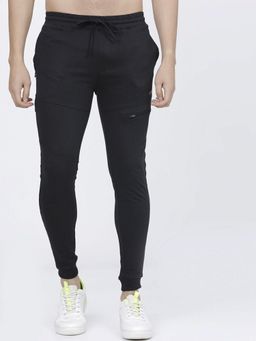 The Indian Garage Co - Men Black Solid Slim Fit Knitted Joggers