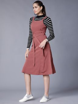TOKYO TALKIES - Pink Solid Round Neck Midi Dress