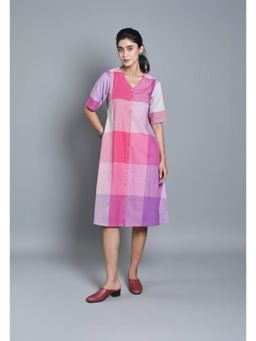 EARTHWEAR - Checks Handloom Cotton A-Line Pink Knee Length Dress