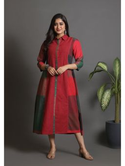EARTHWEAR - Checks Handloom Cotton Gathered Red Midi Dress