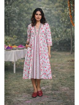EARTHWEAR - Floral Printed Cotton Gathers White Midi Dress
