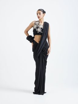 Ozeqo - Black Top and Skirt with Detachable Pallu