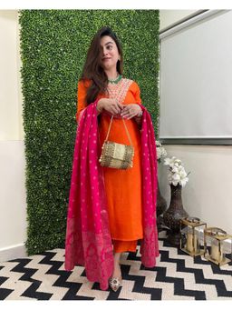 Gahan - Womens Viscose Rayon Straight Solid Kurta with Pant & Dupatta-Orange